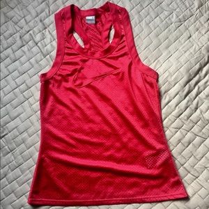 🔥 price drop🔥 Nike women’s tank top. Size S.
